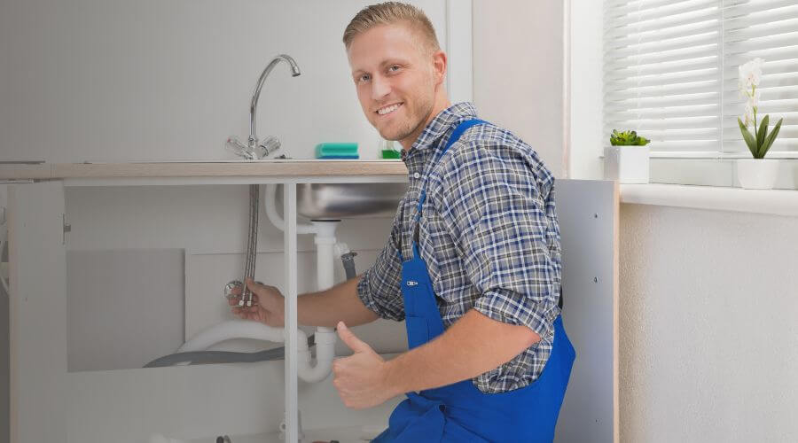 Local annual plumbing maintenance in South English, IA